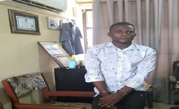 Police arrests notorious armed robber in a hotel