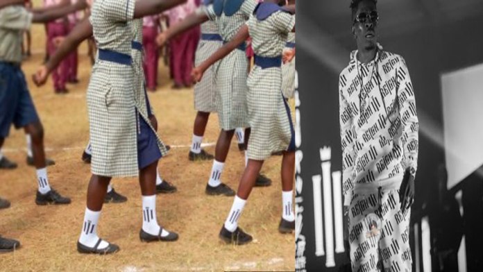 Shatta Wale ‘Reigns’ at 63rd Independence Day parade as school children march in his branded socks