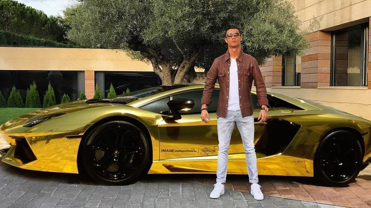 Cristiano Ronaldo set to be football’s first billionaire despite taking Juventus pay cut