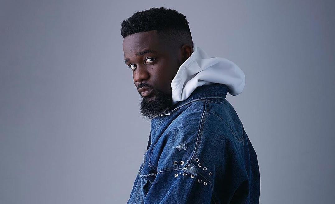 “It was stupid, I lost my cool” – Sarkodie on his first racist encounter in Germany (WATCH)