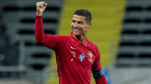 Ronaldo passes 100 goals for Portugal