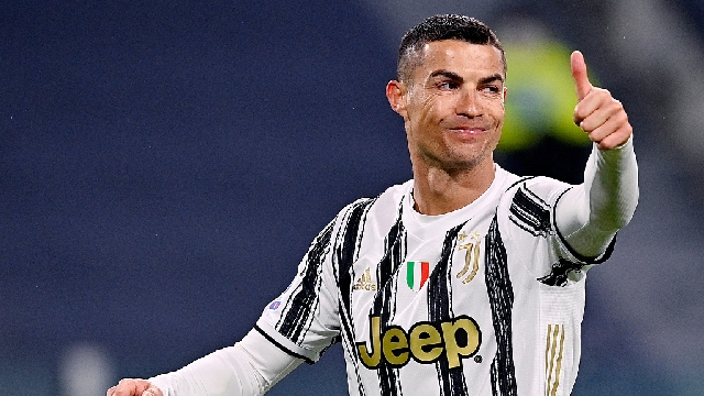 Ronaldo double gives Juve first-leg in Coppa Italia semi