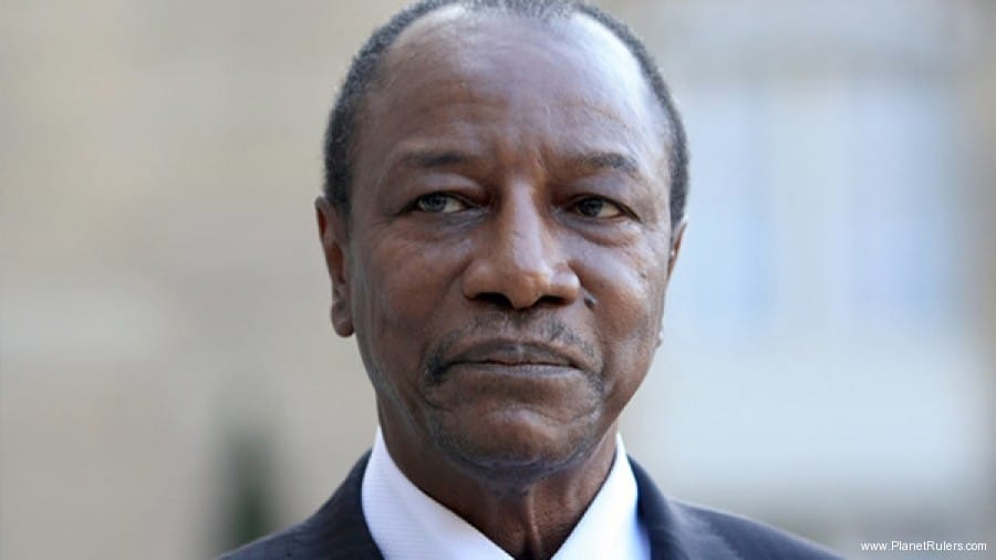 Guinea coup: Soldiers detain President Conde, dissolve government