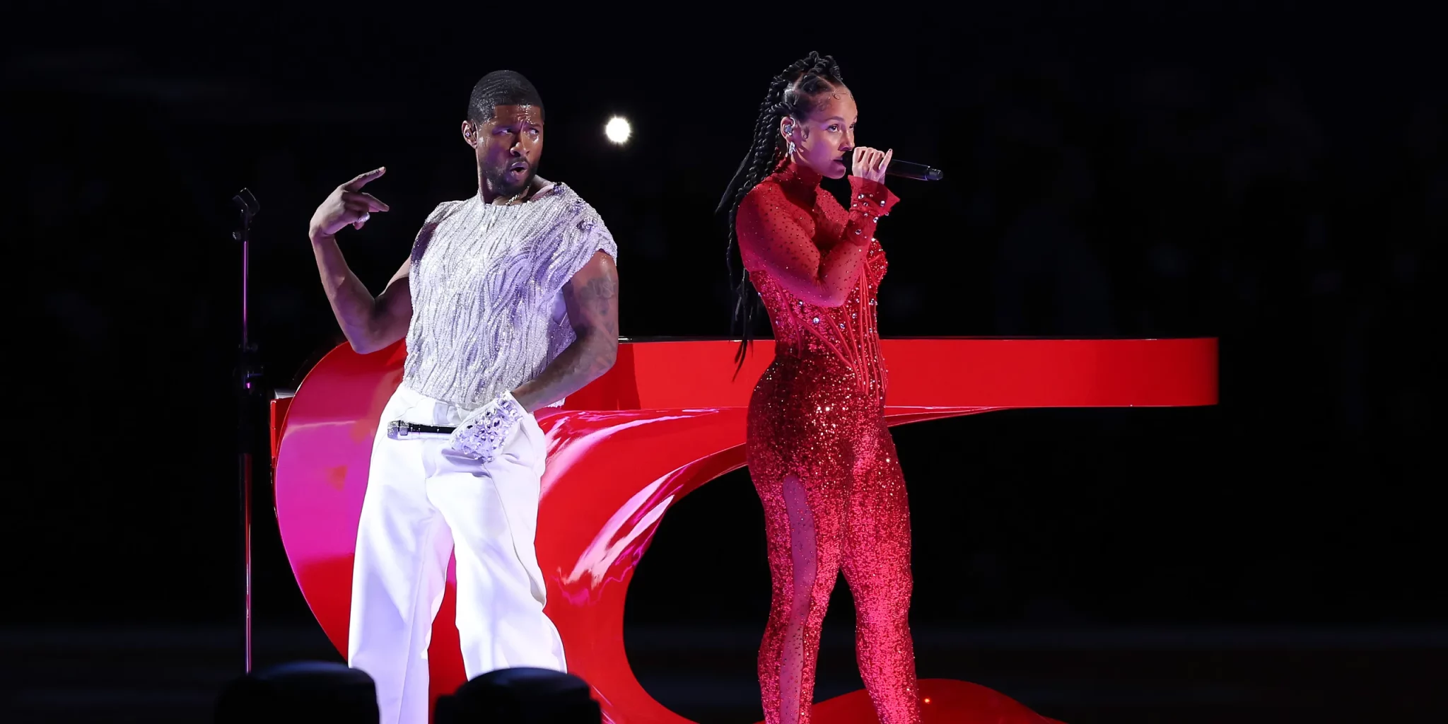 At the Super Bowl Half-Time Show, Usher and Alicia Keys Share the Stage