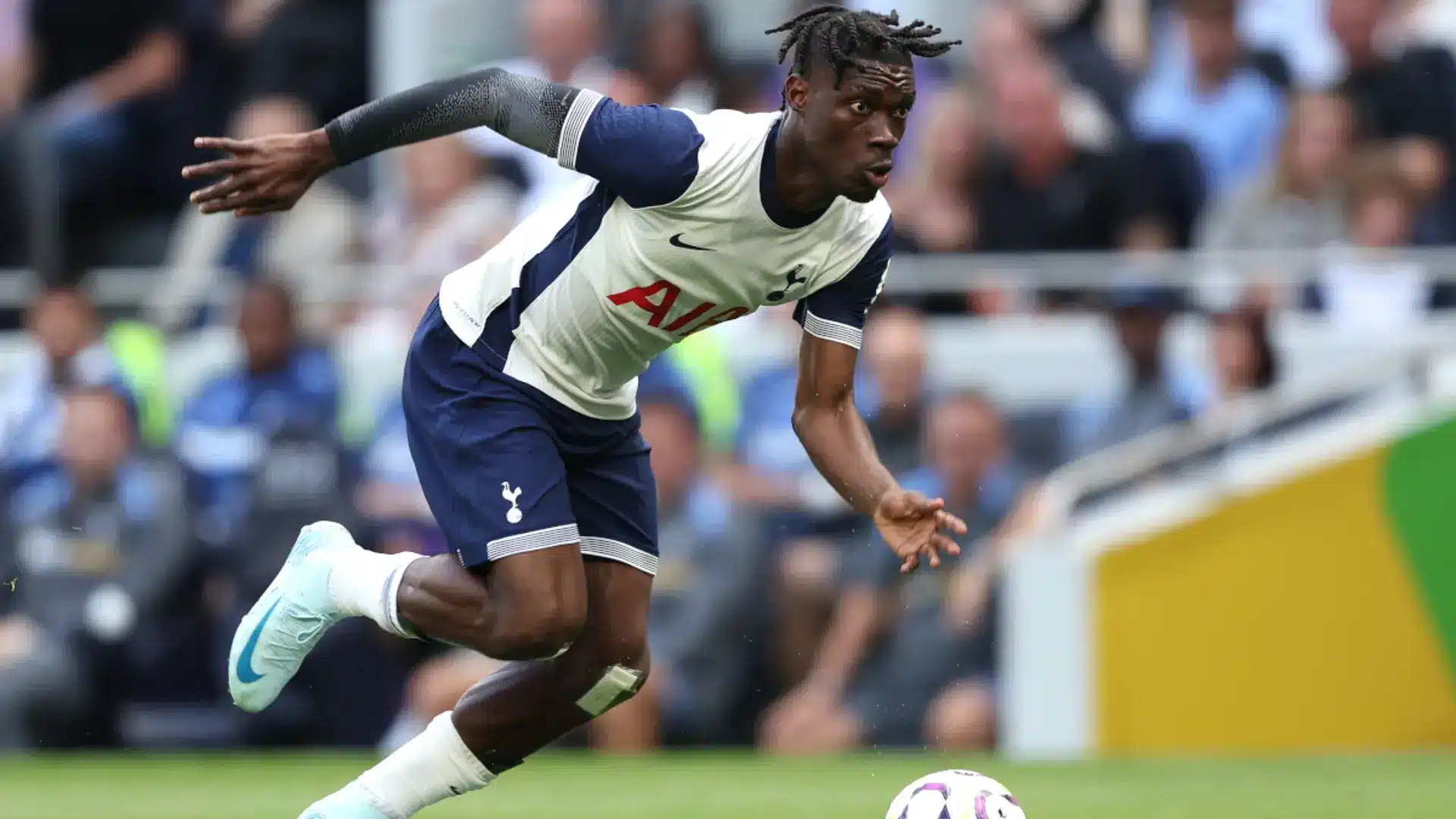 Tottenham Hotspurs suspend Yves Bissouma over inhaling laughing gas video