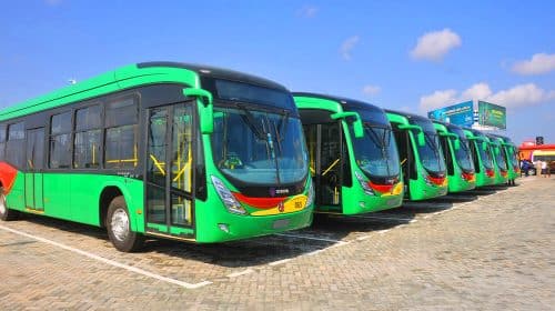 Aayalolo Buses Take New Route Through Accra Traffic Under Contra-Flow System